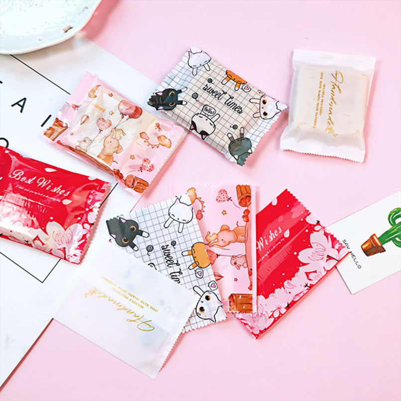 Sacs en plastique colorés floc - Food Lovers Snacks avis et prix